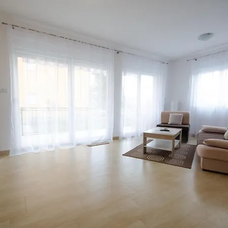 With A Parking Space - 13127 Apartamento Zadar