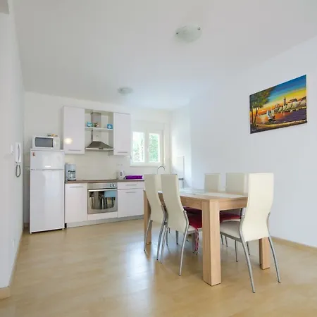 Apartamento With A Parking Space - 13127
